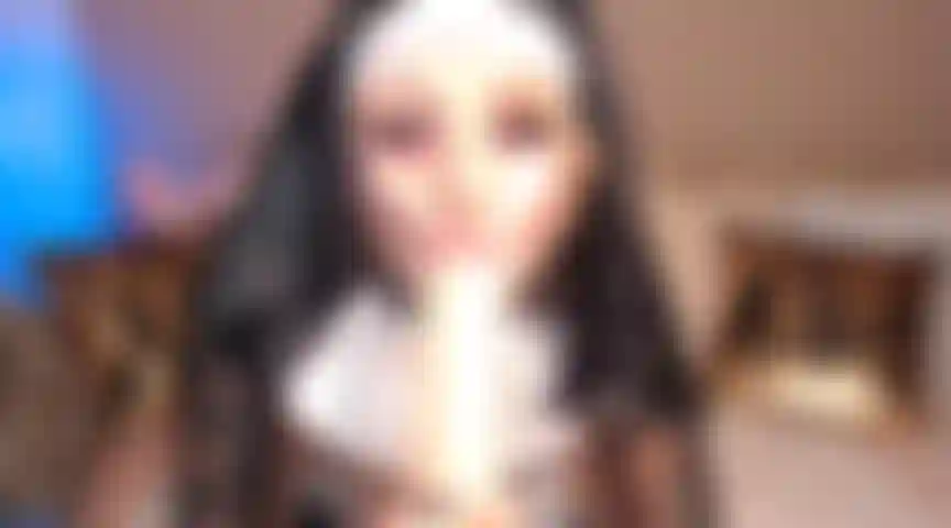 22. Un bukkake brutal, des haut-le-cœur, des étouffements, des gifles, un maquillage gâché, je suis ta méchante nonne.