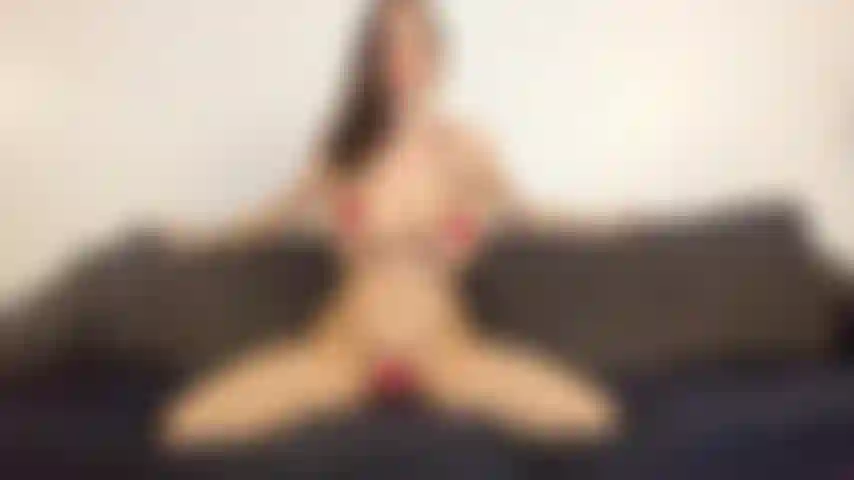 Bbc baise en petit bikini - je te taquine dans mon petit bikini, puis me baise avec un jouet bbc de 8 "- missionnaire, chevauchant, levrette jusqu'à ce que je jouisse puis écarte mes jambes pour que tu jouisses au fond de moi.