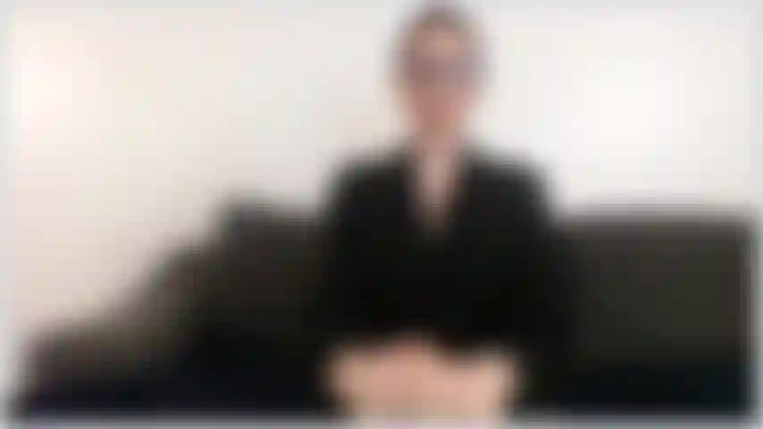 Je suis dr lori taylor, et merci d'avoir acheté ma vidéo sur l'amélioration de votre mariage. La 1ère partie est réservée aux hommes. Veuillez demander à votre femme de quitter la pièce :) comprend la nudité complète, les taquineries, le joi.