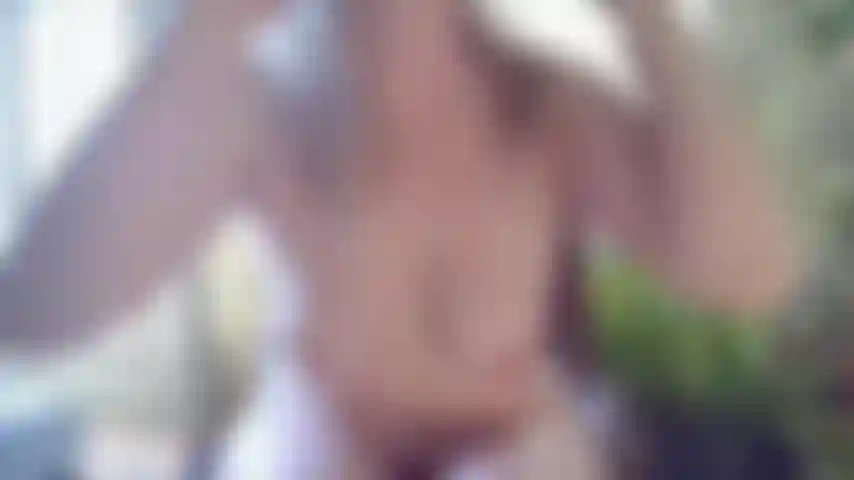 Quickie de l'après-midi sur une chaise (visage montré).