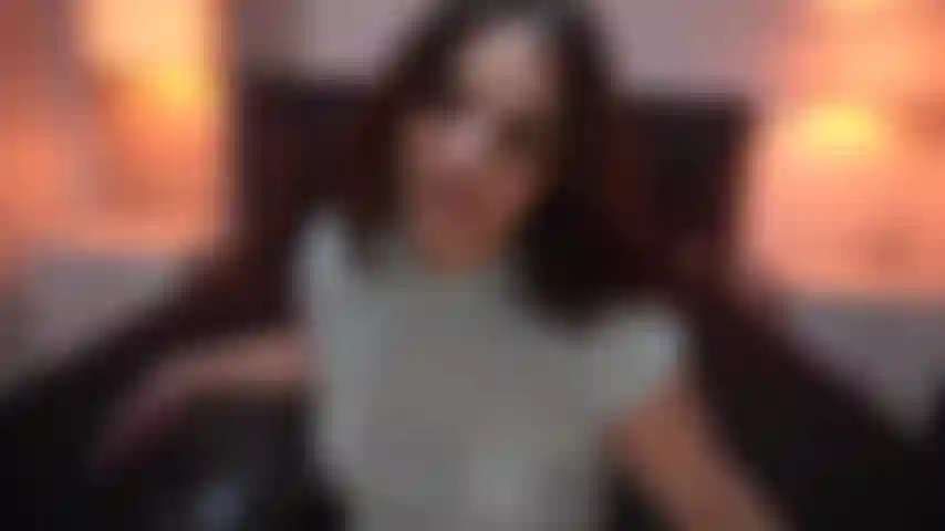 Tu veux baiser mon visage à l'envers et me salir le visage ???
