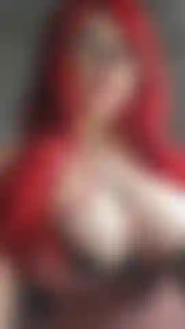 Being cheeky while live on cam  bouncy bounce