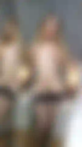 Sexy et taquine nue.