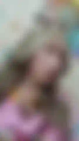 wanna see my face and whole body naked?