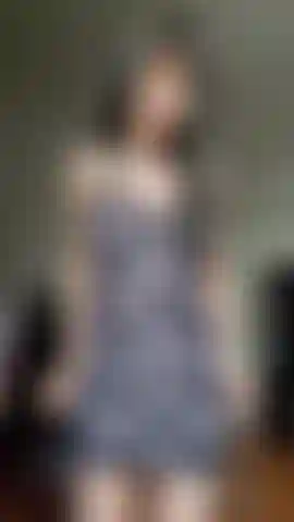 Un cul poilu et une chatte flash.