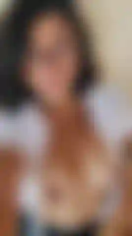 “Some looks speak volumes… and mine today is telling you a lot.”