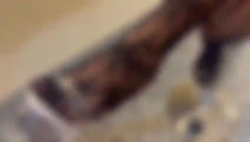 Hoy estoy muy traviesa y con ganas de divertirme contigo… escríbeme y dime qué te gustaría que haga para ti.