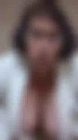 Anal, des conversations sales et un concombre hors du cul.