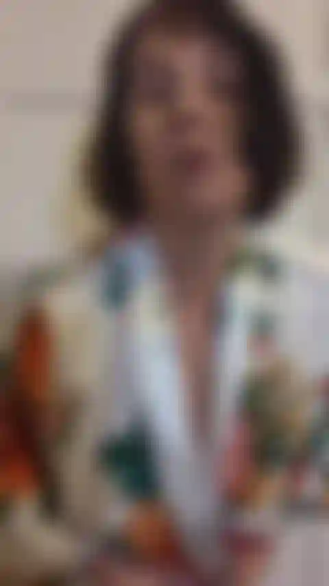 Soyons physiques/sexuels ! Je te taquine nue !