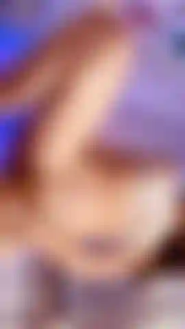 Tu veux sentir ma chatte.