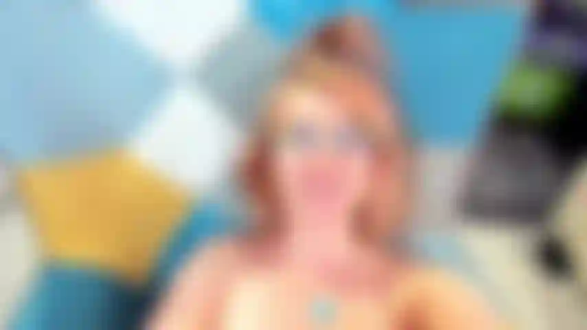 Filhty girl veut être regardée par vous car elle jouit très fort !