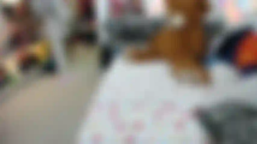 Jeu de rôle du nouveau voisin le plus sexy : je suis votre voisin et j'ai oublié mes clés au travail et je vais vous séduire pour me laisser rester chez vous pendant quelques heures ! Tu verras un côté de moi que tu n'aurais jamais pensé être là !