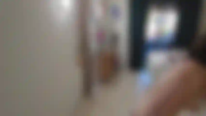 On dit qu'il vaut mieux déplacer les meubles nue... Qu'en dites-vous ? Ai-je fait du bon travail ?