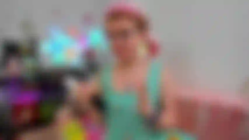 Challenge accepté ! Orgasme silencieux - c'est ainsi que nous ferons probablement l'amour si quelqu'un est dans l'autre pièce.