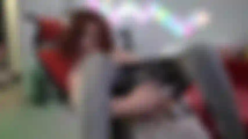 Une de mes meilleures éjaculations féminines et show anal ! Prépare-toi pour moi parce qu'après avoir giclé sur ta bite, mon cul aura envie de ta bite aussi profondément que possible. Expérience de spectacle d'or - secouant, gémissant, jeu de cul, le meilleur.