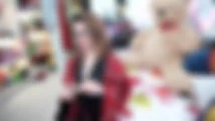 Custom exclusif : vous montrer mon corps dans mon kimono japonais ! Je vais te séduire avec mon cul, avec mes seins, avec mes orteils et définitivement je vais te montrer ma chatte !