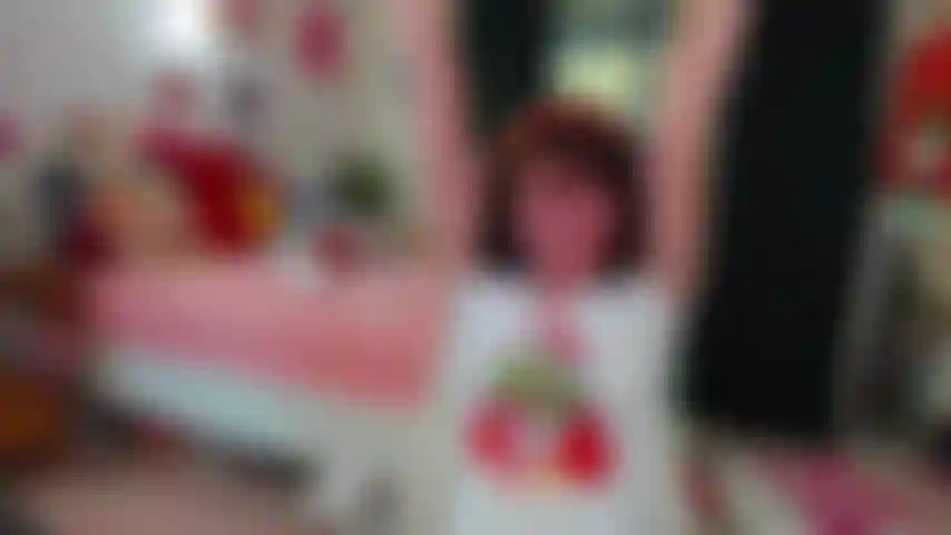 Le noël le plus coquin de tous les temps ! J'utilise tellement de jouets pour satisfaire ma chatte affamée ! Spectacle exclusif !