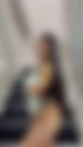 Accompagne-moi, je serai une bonne fille.