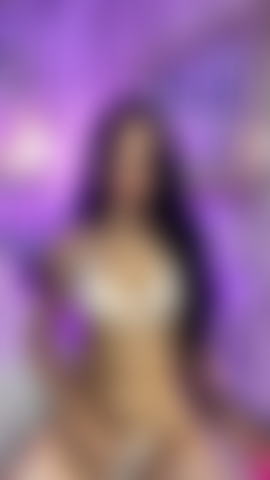 Je touche avec mon jouet.