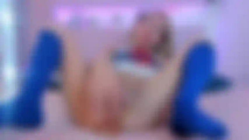 Baise mon cul avec ta bite, fais de moi une bonne fille.