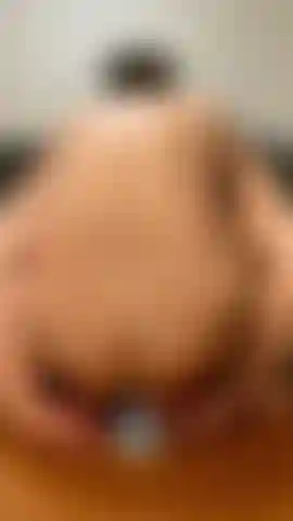 ( Clip) rebondissant sur mon jouet.