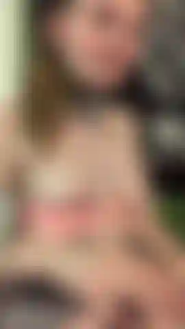 showing off my pregnant tits