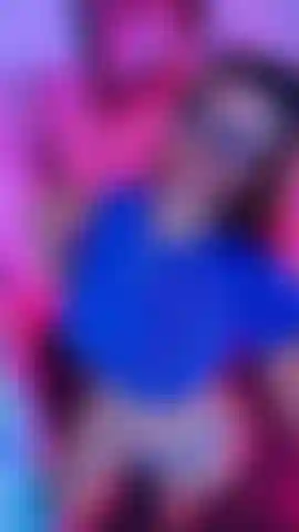 I like how this blue suit is seen