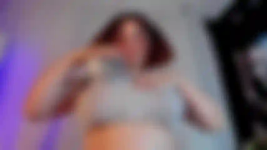 Huile sur les vêtements.