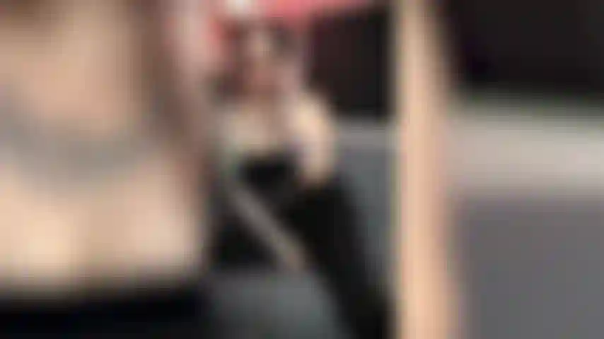 Ma femme pov vous baise dans un message vocal.