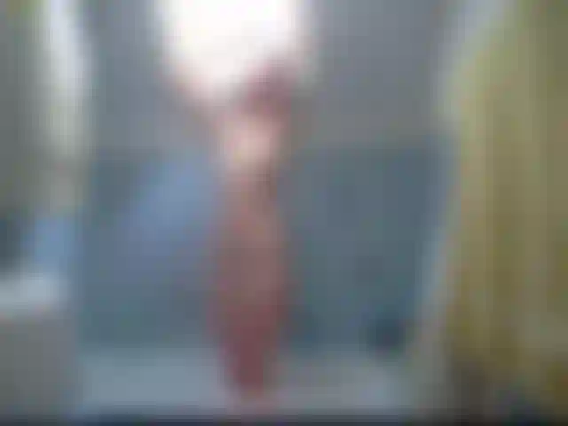 Feuchter Badespa! Badewanne und Dildos, was will man mehr? :P