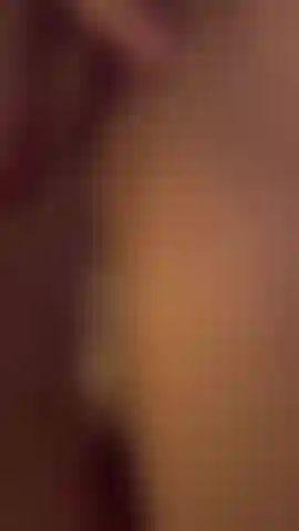 J'adore ça quand le lait est encore chaud et frais, évidemment à l'intérieur de moi.