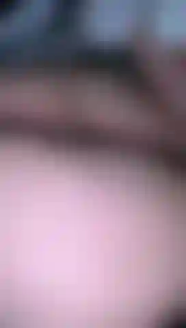 Frotte ma chatte rose.