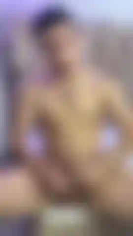 Come join me in this room, love