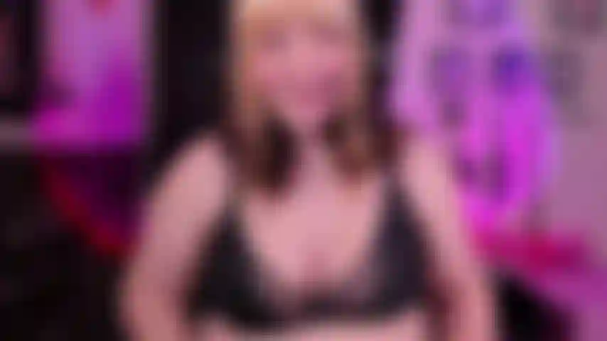 Porte ma culotte imbibée de sperme, cuck !