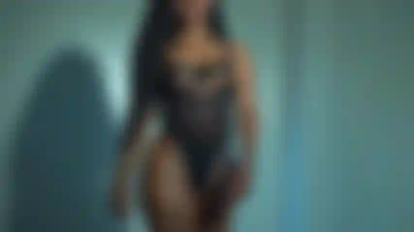 Cette lingerine est spéciale pour vous.