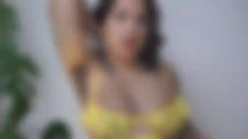 Lèche son sperme sur mon aisselle poilue.