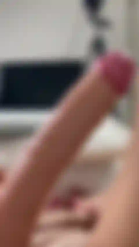 Après un gode crémeux.