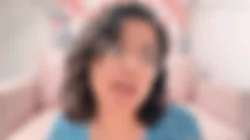 Jeu anal : perles anales, gode en verre massif et positions multiples.