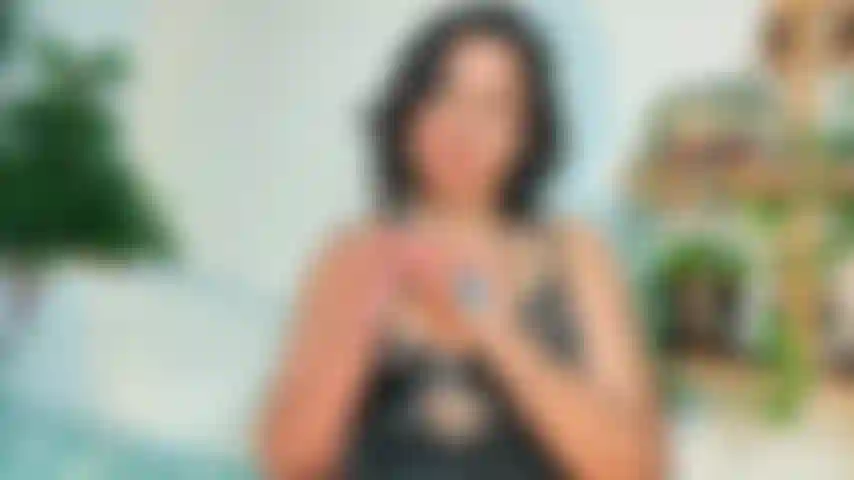 Formation d'esclave de fumée : inhalez ma fumée.