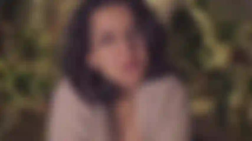 25 Enceinte d'un mois et demi.