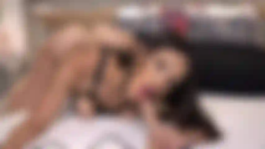 Je te fais l'amour de toutes les manières possibles.