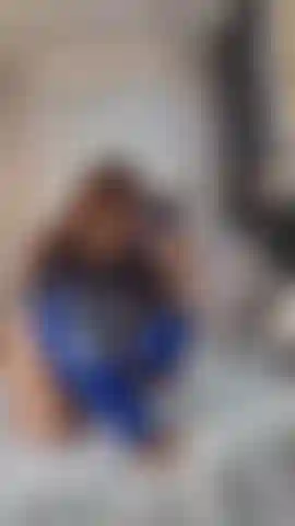 Tu penses à moi comme ça sur ton lit.