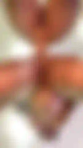 Deux chattes, double prix.