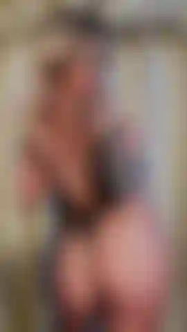 Play with my sexy ass