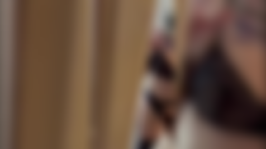 Regarde-moi dans le miroir.