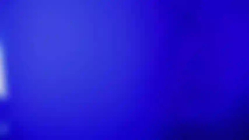 Je suis une fille coquine qui parle avec un esprit créatif et fougueux. Jeune et sexy peut décrire mon apparence, mais il y a tellement plus pour moi.