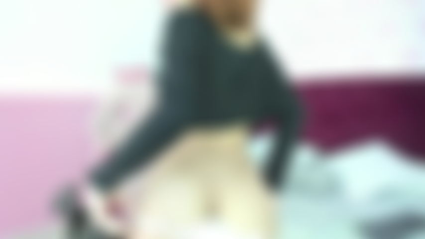 Sans culotte.