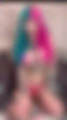 Je peux sucer des bites bien mieux que ta femme.