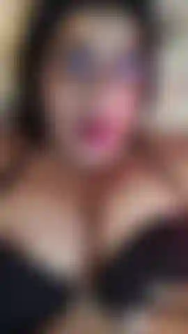 Fucking my pussy in selfie