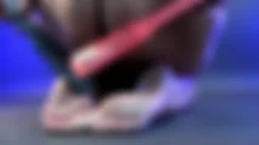 Je suis debout, vous allez adorer.